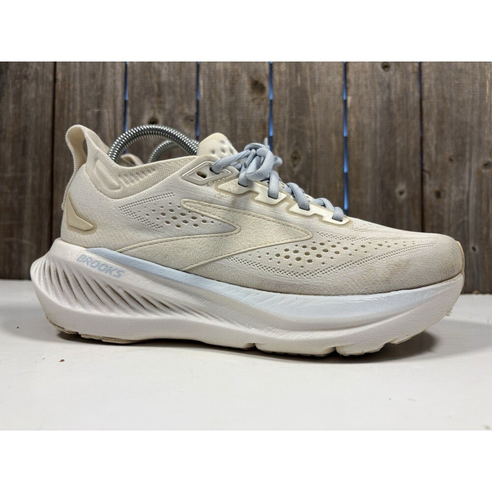 Brooks Glycerin 23 Women’s Running Walking Comfort Shoe Coconut/ Sand Size 7.5B